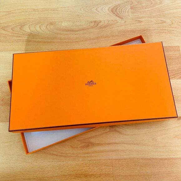 Hermes Gift Box - orange small gift box {empty} (14.5" x 7.25" x 1.15") [A] - Picture 3 of 9